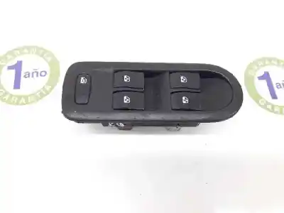 Pièce détachée automobile d'occasion commande de lève vitre avant gauche pour renault scénic ii (jm0/1_) 1.9 dci (jm0g, jm12, jm1g, jm2c) références oem iam 8200107772