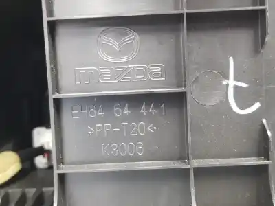 Автозапчастина б/у центральний подлокник для mazda cx7 2.2 turbodiesel посилання на oem iam eh6464420c02  eh6464420c02
