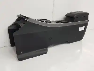 Автозапчастина б/у центральний подлокник для mazda cx7 2.2 turbodiesel посилання на oem iam eh6464420c02  eh6464420c02