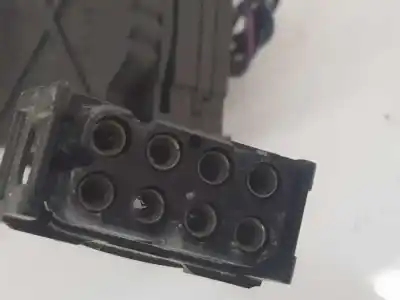 Pezzo di ricambio per auto di seconda mano comando pulito per bmw serie 3 compacto (e36) 1.9 cat riferimenti oem iam 61318363628  61318363628