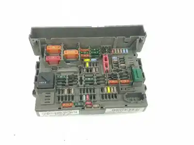 Peça sobressalente para automóvel em segunda mão caixa de fusíveis e relés por bmw 1 coupé (e82) 120 d referências oem iam 61149119445