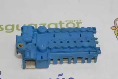 Second-hand car spare part fuse box unit for bmw x5 (e53) 3.0 d oem iam references 61136924976  8387543