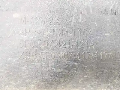 Recambio de automóvil de segunda mano de paragolpes trasero para seat leon (5f1) 1.6 tdi referencias oem iam 5f0807421 5f0807421 blanco 2y/s9r 