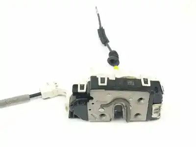 Second-hand car spare part left front door lock for clase c clase c lim. 2.1 cdi oem iam references a0997200135  a2047202735
