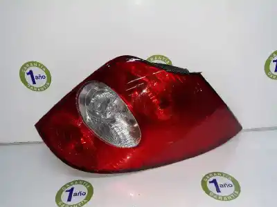 Recambio de automóvil de segunda mano de piloto trasero derecho para renault laguna ii grandtour (kg0) 1.9 dci diesel referencias oem iam 8200703489