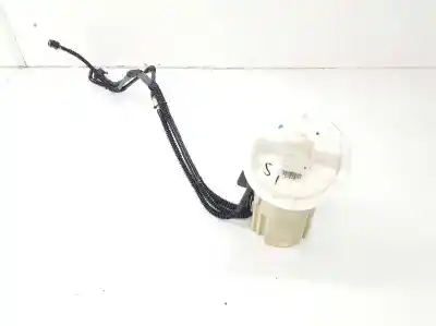 Second-hand car spare part fuel pump for clase c clase c berlina 2.2 cdi oem iam references a2044700594