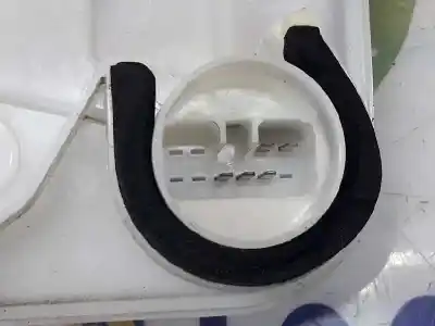 Автозапчастина б/у замок передній праві двері для mitsubishi asx 1.8 did посилання на oem iam 5715a578  5715a578