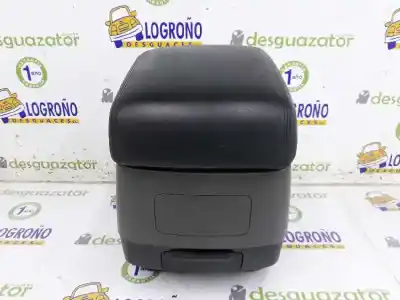 Автозапчастина б/у центральний подлокник для mitsubishi montero iii (v7_w, v6_w) 3.2 di-d (v68w) посилання на oem iam mr550489  mr512923