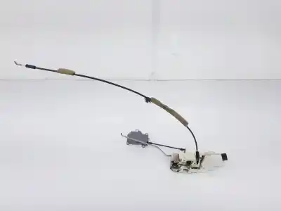 Second-hand car spare part left front door lock for mitsubishi montero (v80/v90) 3.2 di-d intense oem iam references mr573703