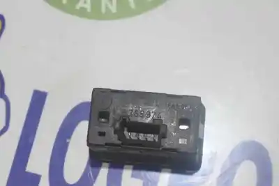 Pezzo di ricambio per auto di seconda mano comando alzacristalli posteriori destro per bmw 5 (e39) 523 i riferimenti oem iam 61318368974  61318368974