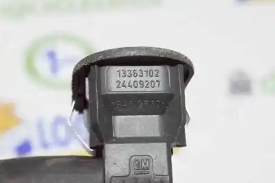 Автозапчасти б/у выключатель переднего правого окна за opel corsa c 1.7 16v di cat (y 17 dtl / lk8) ссылки oem iam 13363102  13363102 Автозапчасти б/у выключатель переднего правого окна за opel corsa c 1.7 16v di cat (y 17 dtl / lk8) ссылки oem iam 13363102  13363102