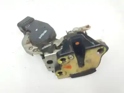 Pièce détachée automobile d'occasion serrure de porte arrière droite pour toyota land cruiser j9 td gx 5ptas. références oem iam 6905060020