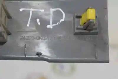 Автозапчастина б/у управління склами задніх правіх для toyota hilux (kun) 2.5 turbodiesel посилання на oem iam 848100k010  742710k020