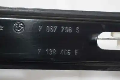 Peça sobressalente para automóvel em segunda mão elevador de vidros dianteiro direito por bmw serie 1 berlina 5p (f20) bmw 120d xdrive referências oem iam 51337138466  51337138466