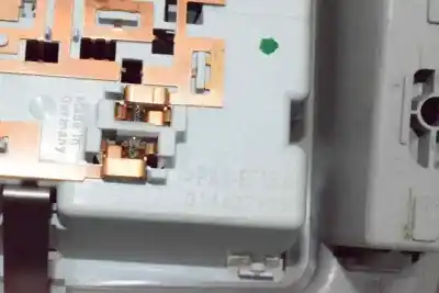 Pezzo di ricambio per auto di seconda mano luce interna per opel meriva b monospace (s10) 1.7 cdti (75) riferimenti oem iam 22774321  22774321