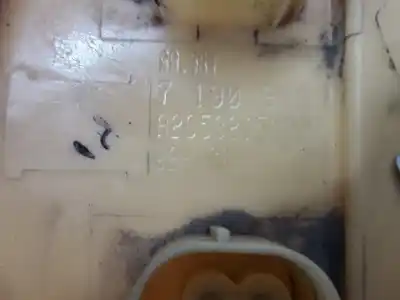 Peça sobressalente para automóvel em segunda mão bomba de combustivel por bmw 3 (e90) 320 d referências oem iam 16117190946  7190943