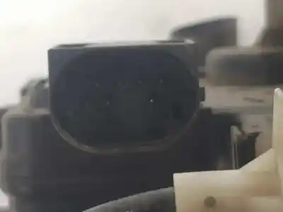 Second-hand car spare part left front door lock for bmw 3 (e46) 320 d oem iam references 51217011241  51217011241