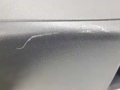 Second-hand car spare part center armrest for nissan pulsar fastback (c13) 1.5 dci oem iam references 969103zl2b  969103zl2b