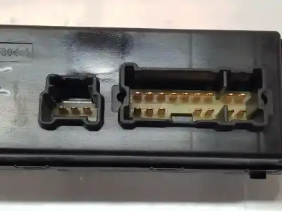 Second-hand car spare part left front power window switch for nissan pulsar fastback (c13) 1.5 dci oem iam references 254013zl1a  254013zl1a