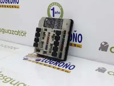 Pièce détachée automobile d'occasion boîtes à fusibles pour nissan micra (k12e) 1.4 cat références oem iam 0949422j08  0949422j08