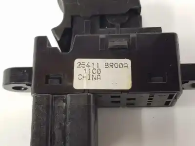 Peça sobressalente para automóvel em segunda mão botão / interruptor elevador vidro traseiro direito por nissan qashqai / qashqai +2 i (j10, nj10, jj10e) 1.5 dci referências oem iam 25411jd000