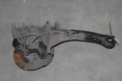 Pezzo di ricambio per auto di seconda mano snodo posteriore destro per mazda 3 lim. (bl) 1.6 cd diesel cat riferimenti oem iam bbp328300c