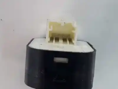 Pezzo di ricambio per auto di seconda mano controllo specchio per audi a2 (8z0) 1.4 riferimenti oem iam 8e0959565a  8e0959565a