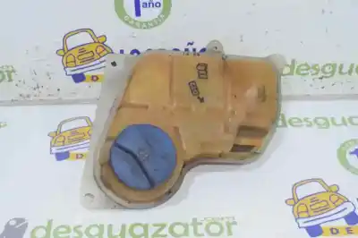 Pièce détachée automobile d'occasion VASE D'EXPANSION DE LIQUIDE DE REFROIDISSEMENT pour VOLKSWAGEN PASSAT B5.5 (3B3)  Références OEM IAM 8D0121403L  8D0121403L
