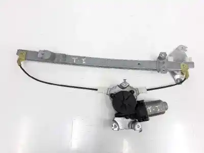 Recambio de automóvil de segunda mano de elevalunas trasero izquierdo para nissan navara pick-up 2.5 dci d referencias oem iam 82701eb315 82701eb315 400851 