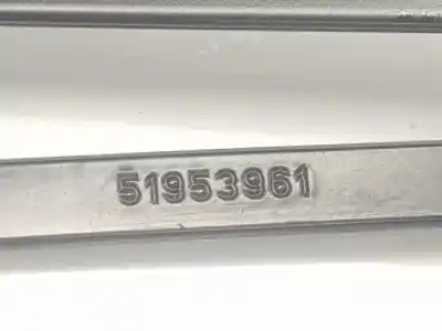 Piesă de schimb auto la mâna a doua braț ștergãtor fațã stânga pentru jeep renegade 2.0 m-jet referințe oem iam 51953961