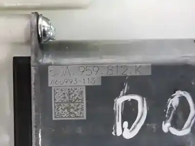 Автозапчасти б/у мотор стекла переднего правого за seat toledo iv (kg3) 1.0 tsi ссылки oem iam 5ja959812k  5ja959812k