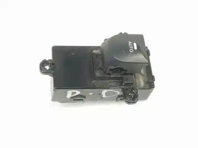 Автозапчастина б/у передній правий віконний вимикач для hyundai i30 (gd) 1.6 crdi посилання на oem iam 93581a6000