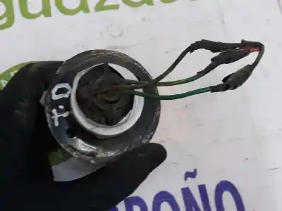 Автозапчасти б/у правый задний фонарь за land rover defender (ld) 2.5 td5 ссылки oem iam lr048200  lr048200