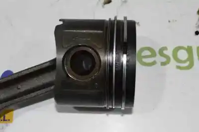 Second-hand car spare part piston for bmw 3 (e90) 318 d oem iam references 11247790515  11247790515