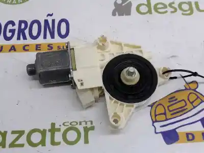 Pièce détachée automobile d'occasion MOTEUR LÈVE VITRE ARRIÈRE DROITE pour CLASE M CLASE C LIM.  Références OEM IAM A2048200642  961108100