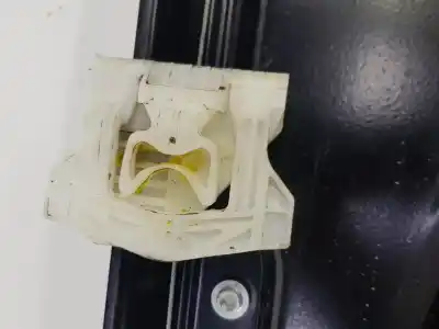 Автозапчастина б/у регулятор переднього правого скла для land rover discovery iv (l319) 3.0 td 4x4 посилання на oem iam lr052111  ah2223200ac