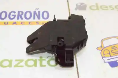 Second-hand car spare part trunk lock for bmw 3 (e46) 320 d oem iam references 51247840617  8196401