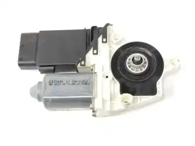 Recambio de automóvil de segunda mano de MOTOR ELEVALUNAS DELANTERO IZQUIERDO para SEAT LEON (1M1)  referencias OEM IAM 1J0959801F 9776101432203 F005S00051 1J0959801F 