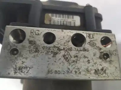 Peça sobressalente para automóvel em segunda mão abs por renault clio iii dynamique referências oem iam 8200747140  8200747140