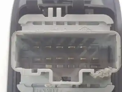 Peça sobressalente para automóvel em segunda mão botão / interruptor elevador vidro dianteiro esquerdo por renault clio iii dynamique referências oem iam 8200214938  8200214938