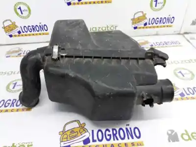 Автозапчастина б/у повітряний фільтр для toyota rav4 (a2) 2.0 d-4d 4wd посилання на oem iam 2202027062  1001408880