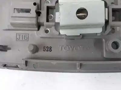 Автозапчастина б/у внутрішне світло для toyota rav4 (a2) 2.0 d-4d 4wd посилання на oem iam 8124012060p2  8124012060p0