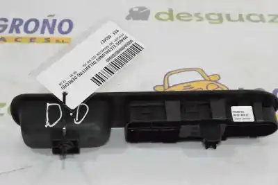 Second-hand car spare part right front power window switch for peugeot 307 break (3e) 1.6 hdi 110 oem iam references 96351625xt  