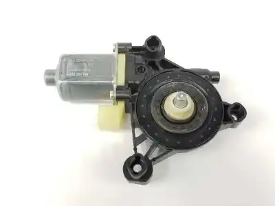 Recambio de automóvil de segunda mano de Motor Elevalunas Delantero Derecho para SEAT LEON (5F1) 1.5 16V TSI ACT referencias OEM IAM 5Q0959802B 5Q0959802B 2222DL 