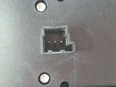 Second-hand car spare part left front power window switch for clase c clase c familiar 2.1 cdi oem iam references a2128208210  2128208210