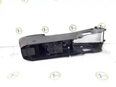 Автозапчастина б/у центральний подлокник для opel astra j (p10) 1.7 cdti (68) посилання на oem iam 13307078  13293407