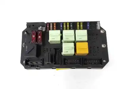 Pezzo di ricambio per auto di seconda mano scatola relè/fusibili per land rover range rover iii (l322) 3.0 d 4x4 riferimenti oem iam yqe000351