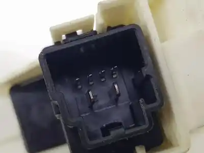 Автозапчастина б/у двигатель переднього правого скла для land rover discovery iv (l319) 3.0 td 4x4 посилання на oem iam lr015450  ah2214b552aa