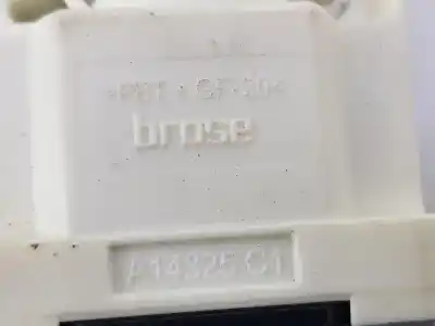 Автозапчастина б/у двигатель заднього правого скла для land rover discovery iv (l319) 3.0 td 4x4 посилання на oem iam lr016352  ah2214b554aa