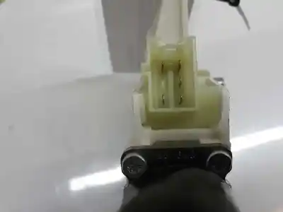 Автозапчасти б/у мотор переднего левого стекла за clase c clase e lim. 2.1 cdi ссылки oem iam a2048200142  971219100